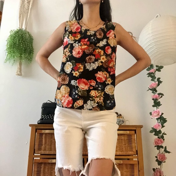 Floral Boxy Short Sleeve Blouse - Picture 2 of 3